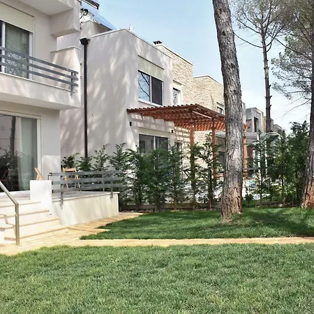 Sunshine Houses At Lura 3 * Plazhi San Pietro
